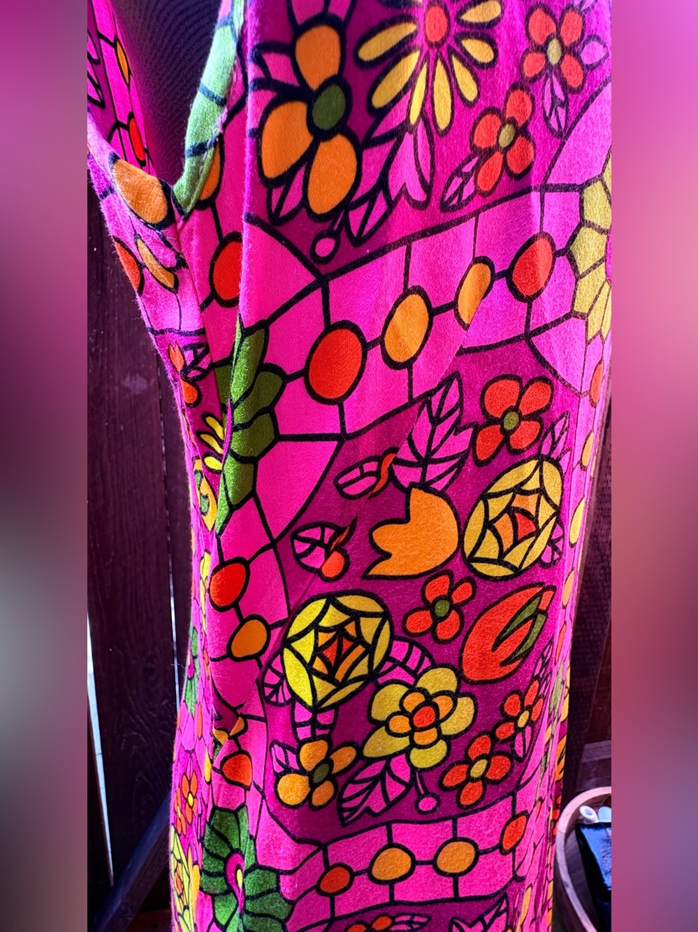 You. Walking Art: Vintage '60s Psychedelic Mod Shift Dress - Picture 5 of 11